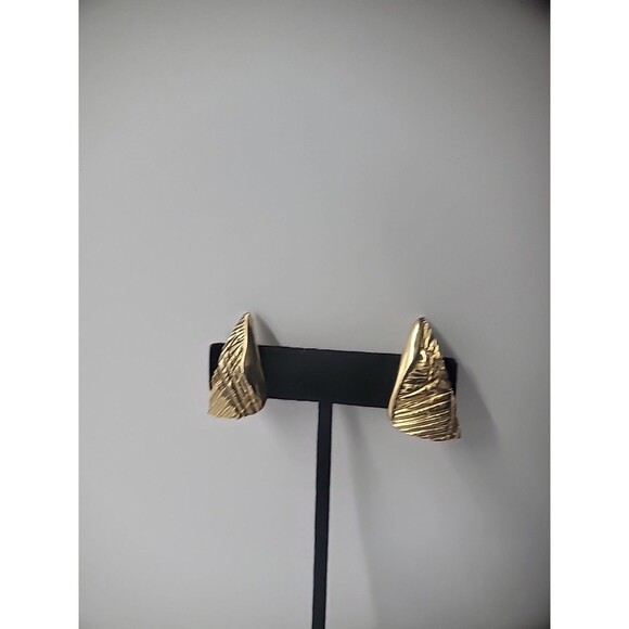 Vintage Earrings Clip On Gold Tone Triangle Shaped Jewelry Costume - Picture 2 of 10